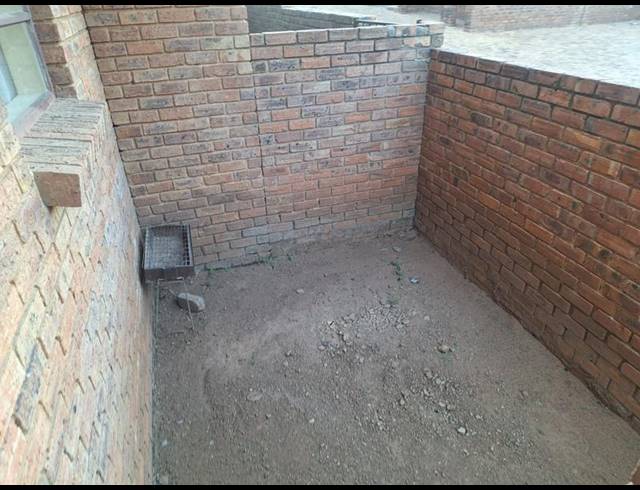 2 BEDROOM APARTMENT FOR SALE IN FLORIDA